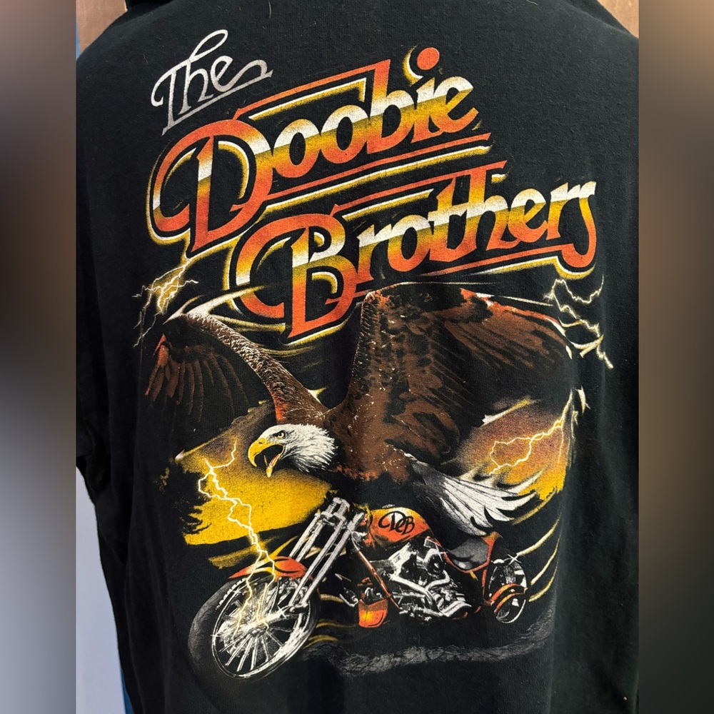 Vintage doobie brothers band tour shirt motorcycle eagle rock n roll